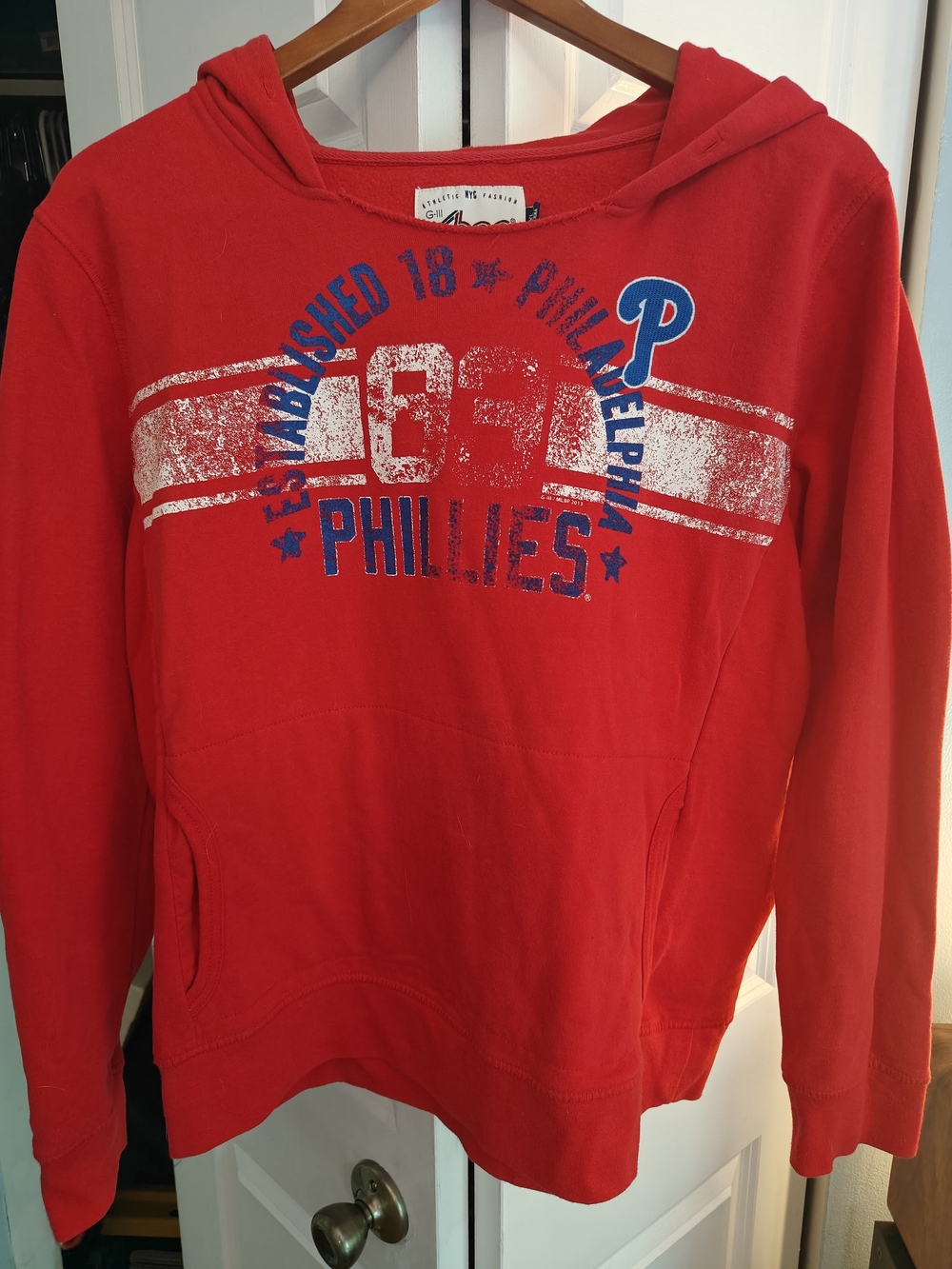 G-III 4Her Womens Philadelphia Phillies Cropped Red Pullover Hoodie 2X